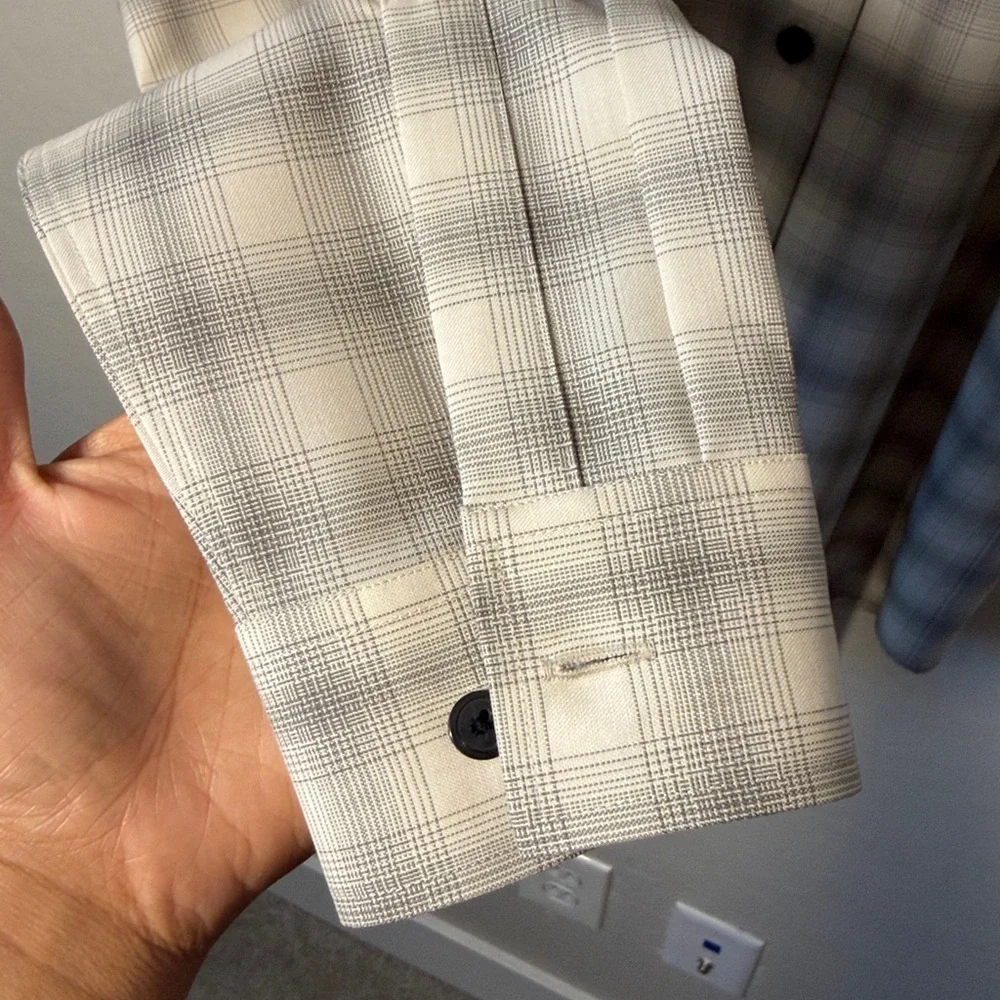 NWT Theory Irving 100% Virgin Wool Plaid Men’s Button Down Shirt Size Small - Picture 5 of 7